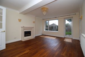 Living Room- click for photo gallery